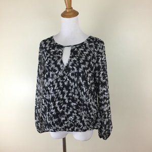 Vince Camuto black white print keyhole faux wrap blouse shirt top Women's XS